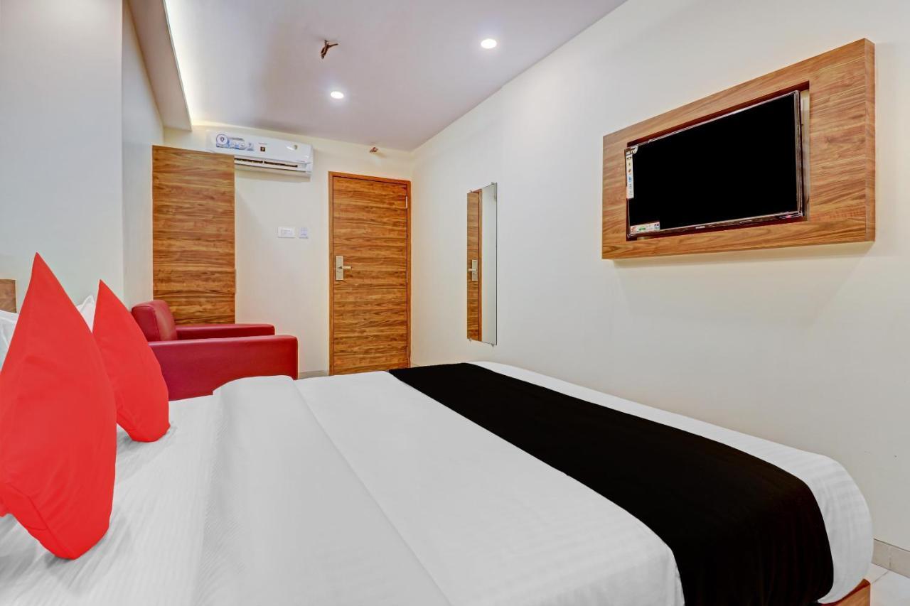 Capital O 79228 Peninsula Suites Hotel Mumbai