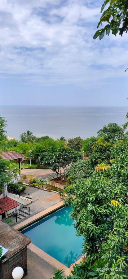 Eko - Tropical Beach * Mumbai