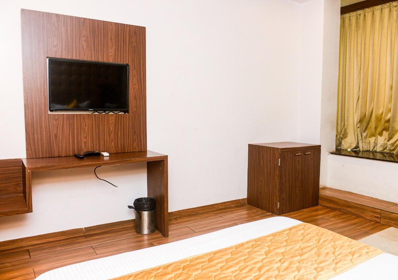 Hotel Bkc - Near Trade Center, Visa Consulate Mumbai