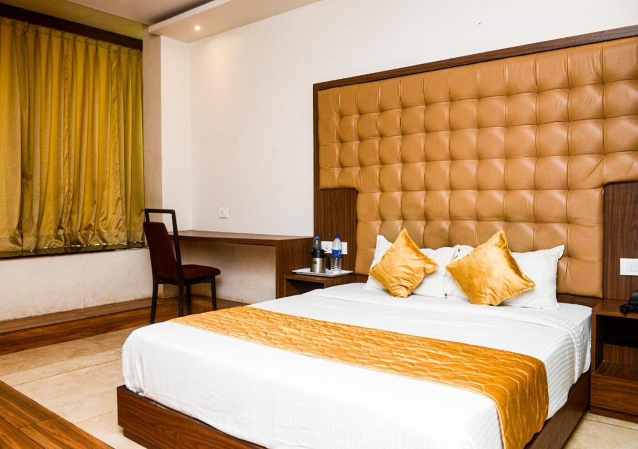 Bkc - Near Trade Center, Visa Consulate Mumbai