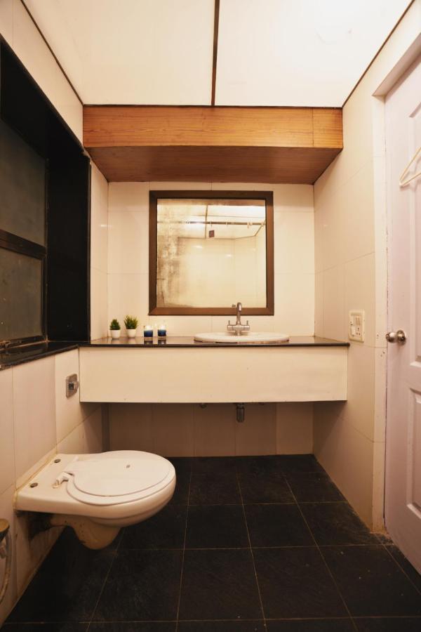 Eko Stay- Tropical Villa Mumbai