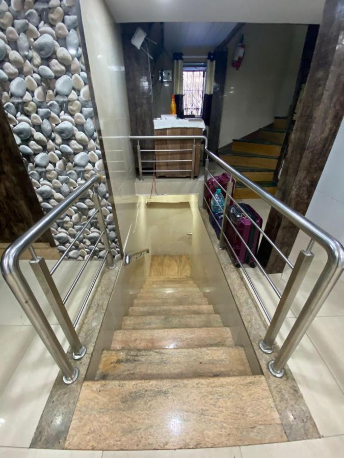Paris Residency Next To Dadar Railway Station Hotel 2*