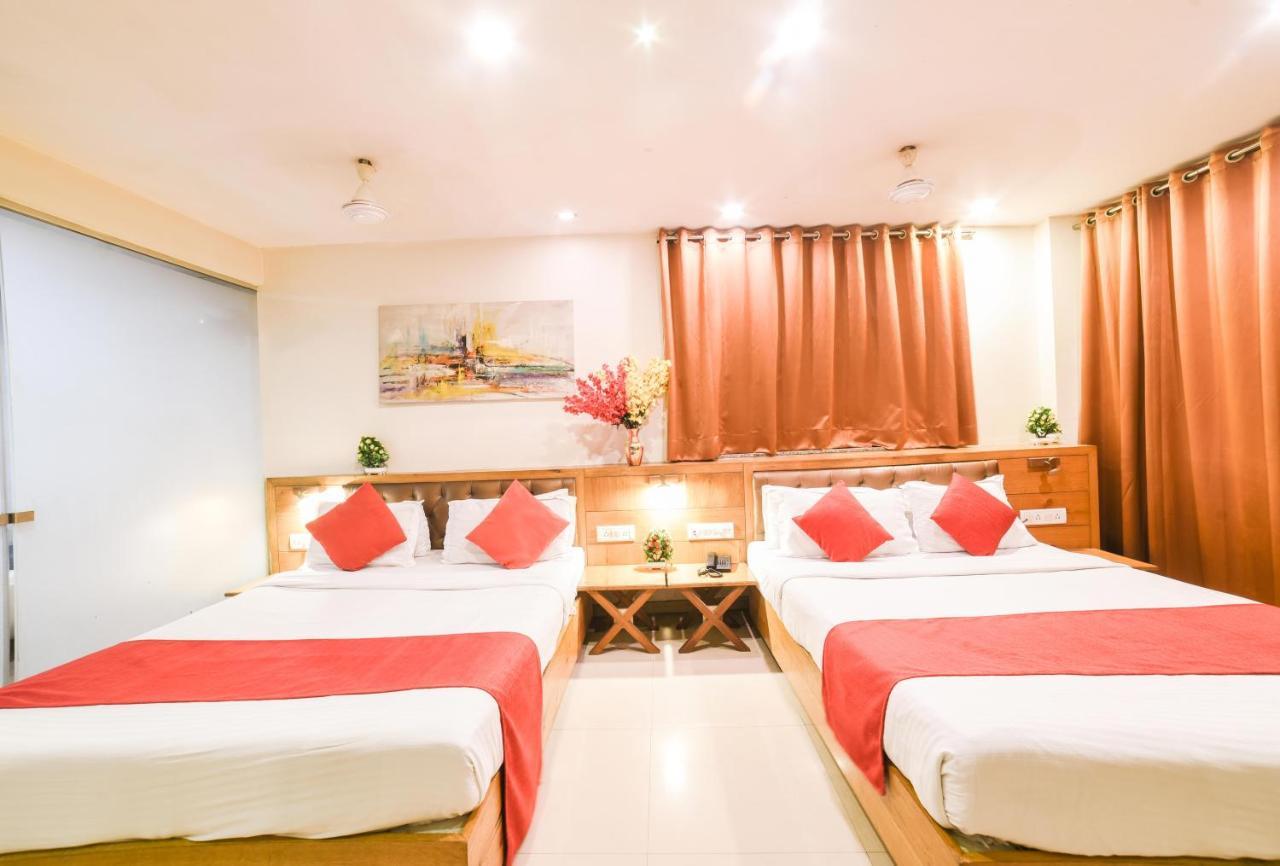 Grandeur-near International Airport Hotel Mumbai