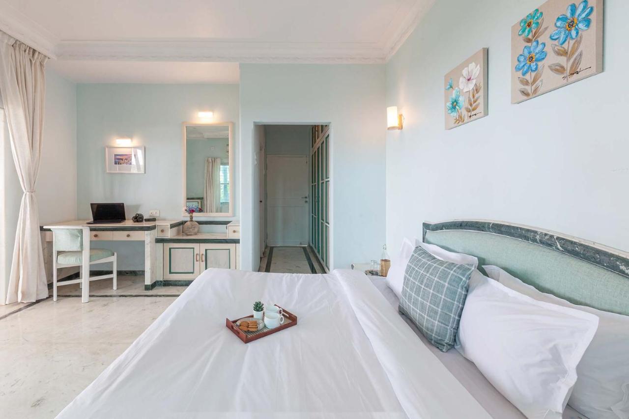 Stayvista's Bharat - Beachfront Serenity With A Spacious Lawn Villa