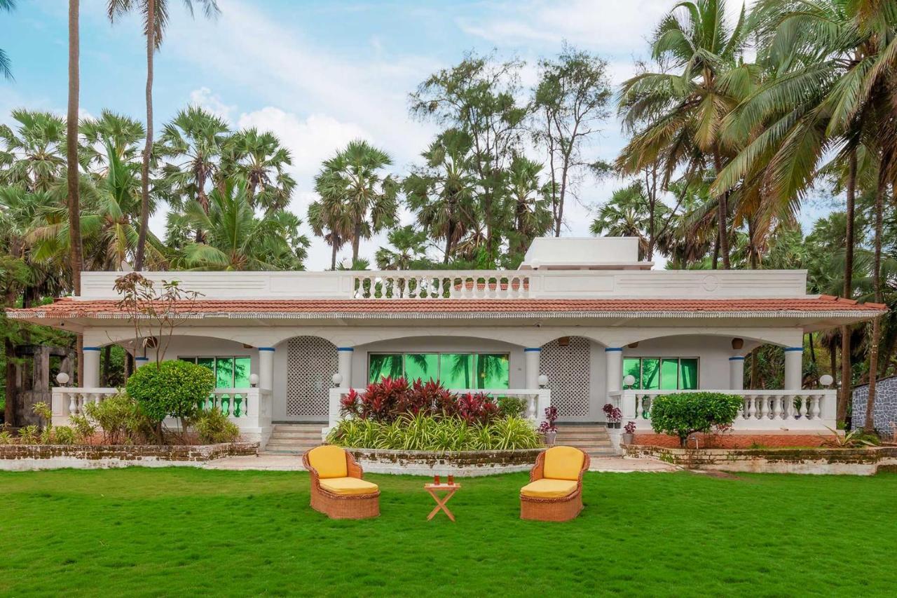 Stayvista's Bharat - Beachfront Serenity With A Spacious Lawn Villa *