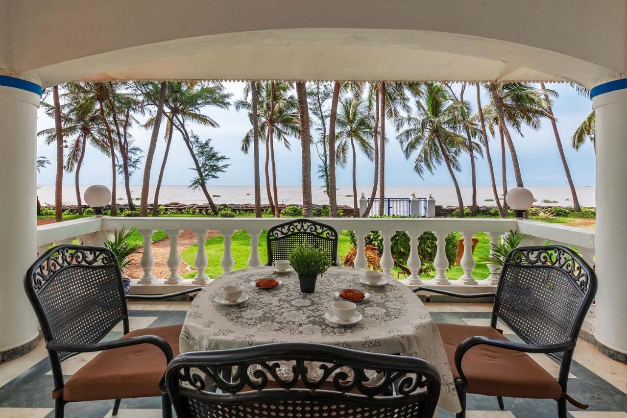 Stayvista's Bharat - Beachfront Serenity With A Spacious Lawn Villa Mumbai