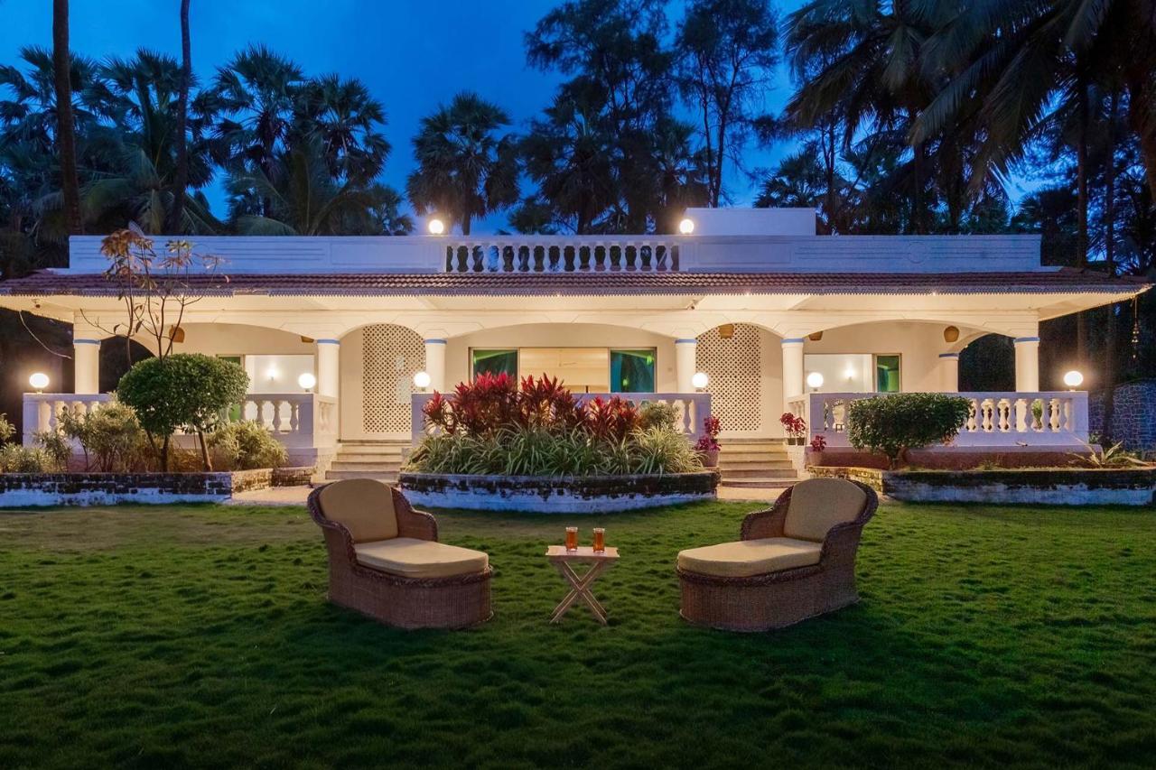 Stayvista's Bharat - Beachfront Serenity With A Spacious Lawn Villa