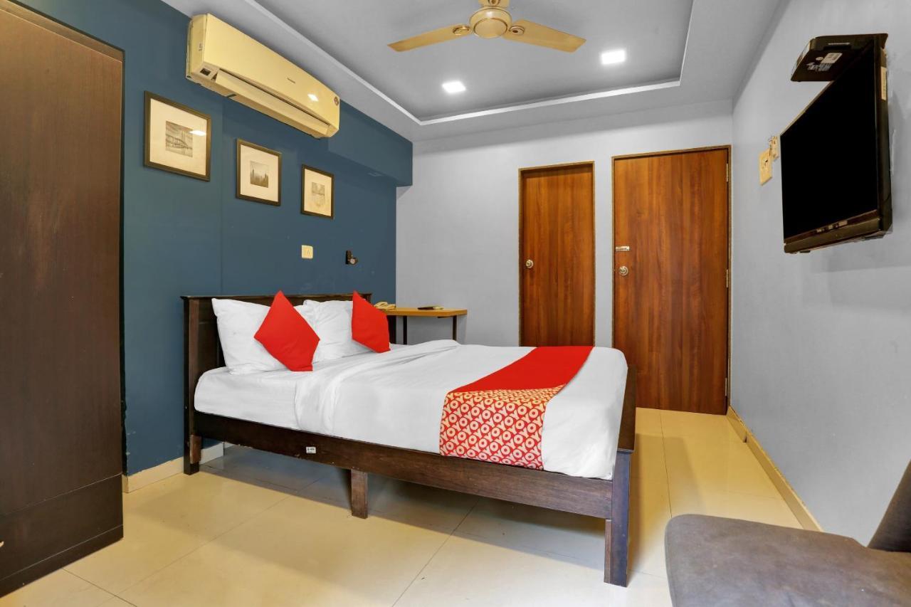 Hotel Oyo Flagship 83355 Om Sai 3*