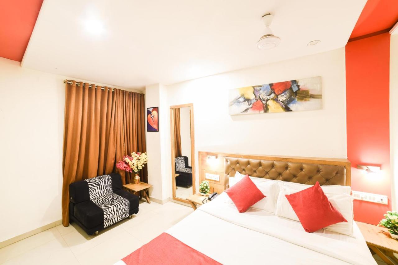 Hotel Grandeur-near International Airport 3*