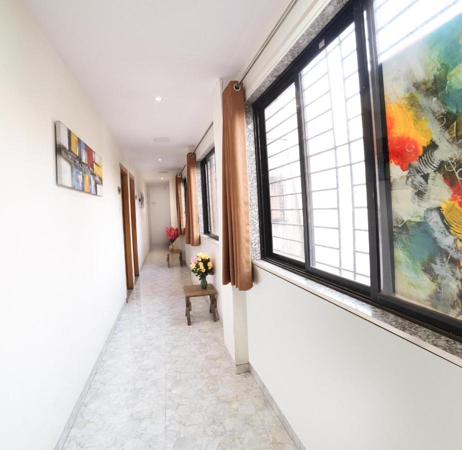 Grandeur-near International Airport 3*