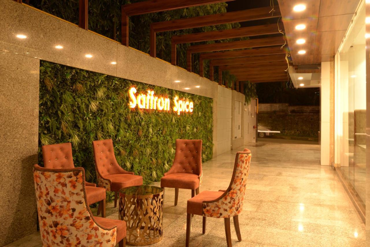 Auris & Banquets, International Airport