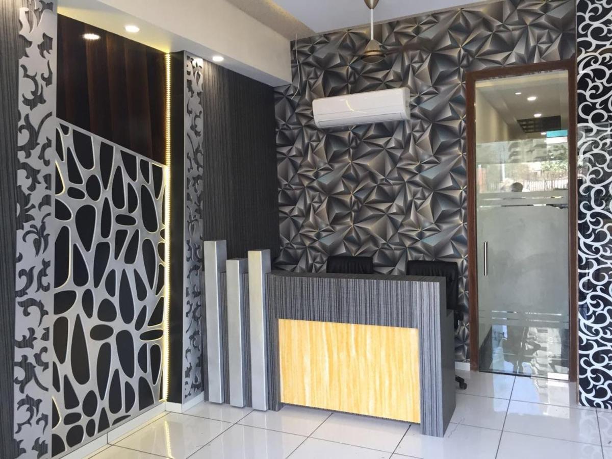 Hotel Palace Residency Near Lokmanya Tilak Terminus Mumbai