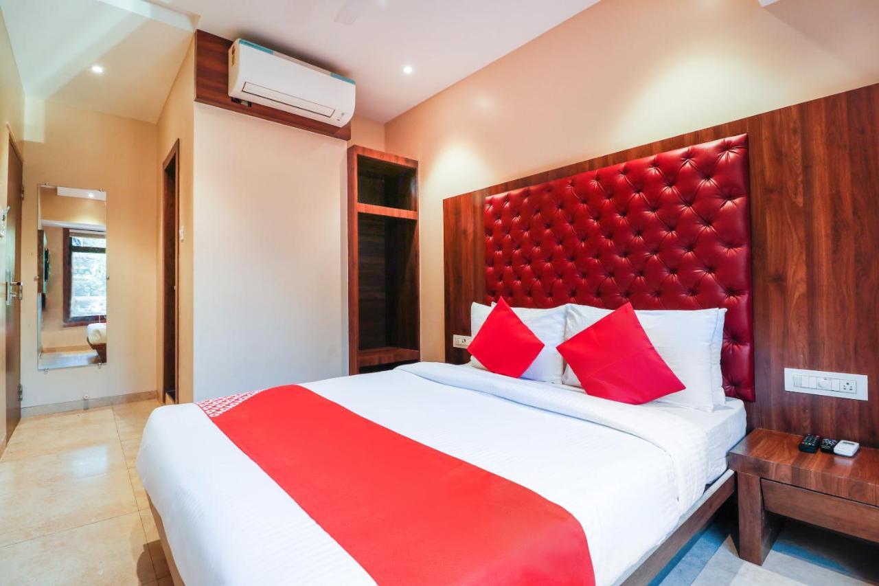 Oyo 70475 Sea Breeze Hotel
