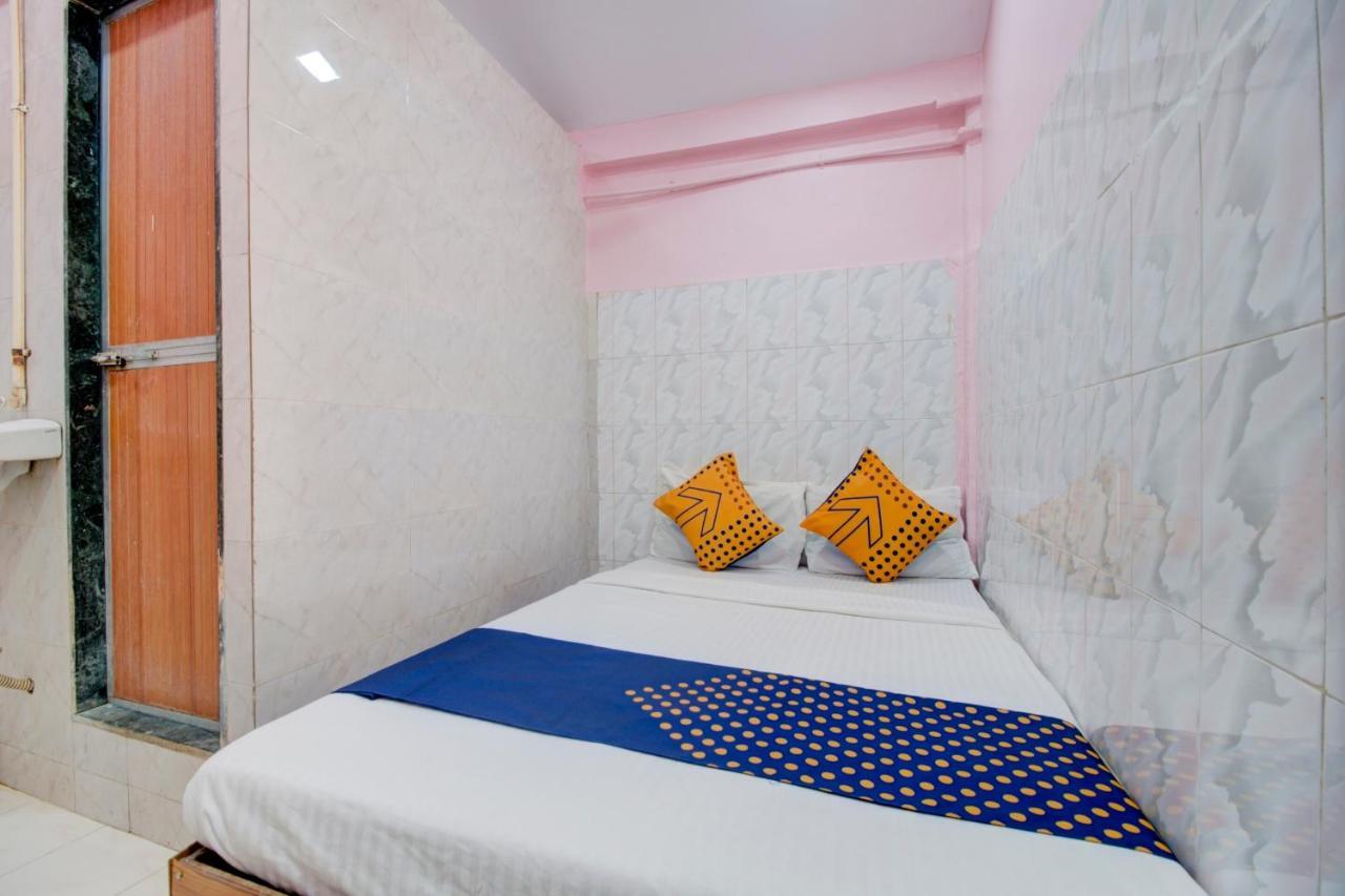 Spot On Mum2048 Gulzar Hotel Mumbai