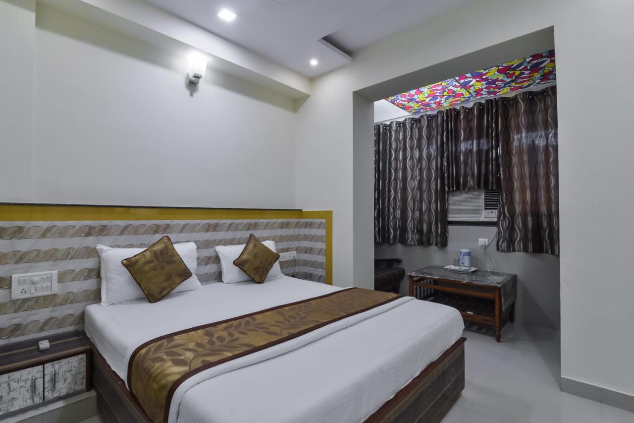 Aroma- Dadar 3*