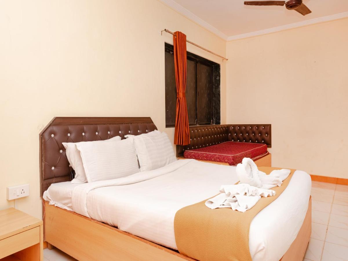 Stayaro Manori Resort Resort *