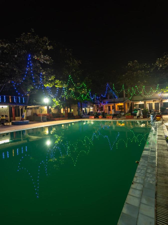 Stayaro Manori Resort * Mumbai