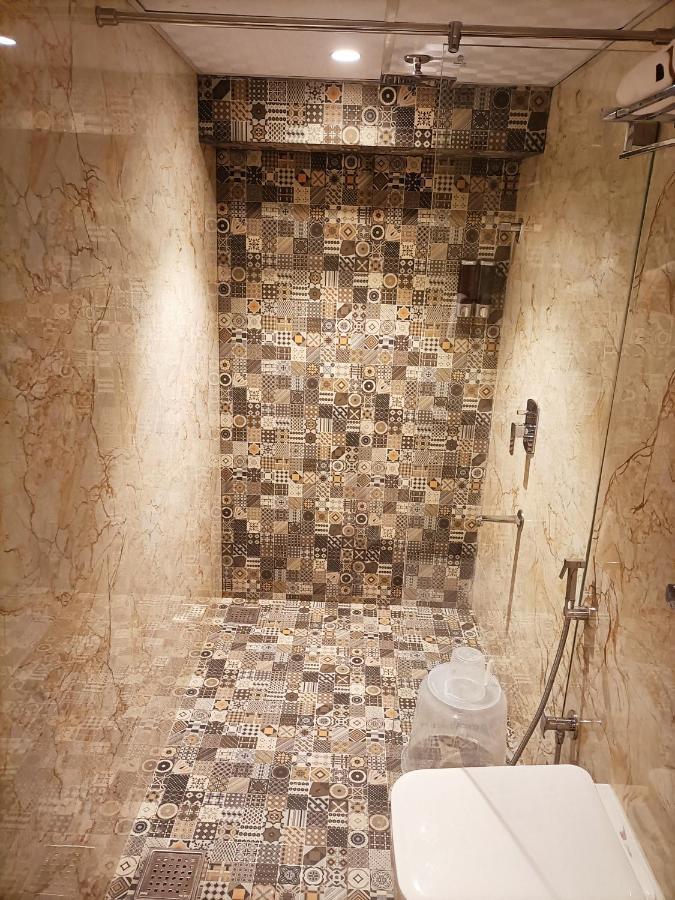 Rich Hotel 3*
