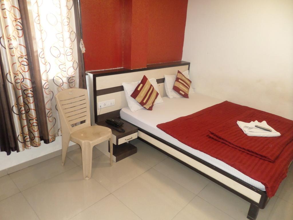 Minerva Residency Hotel *