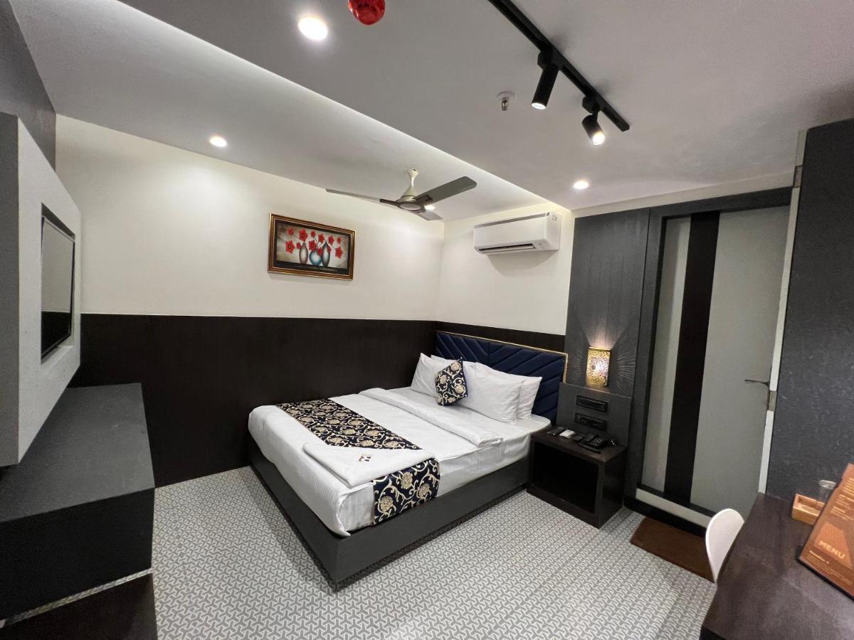 Rich Hotel Mumbai