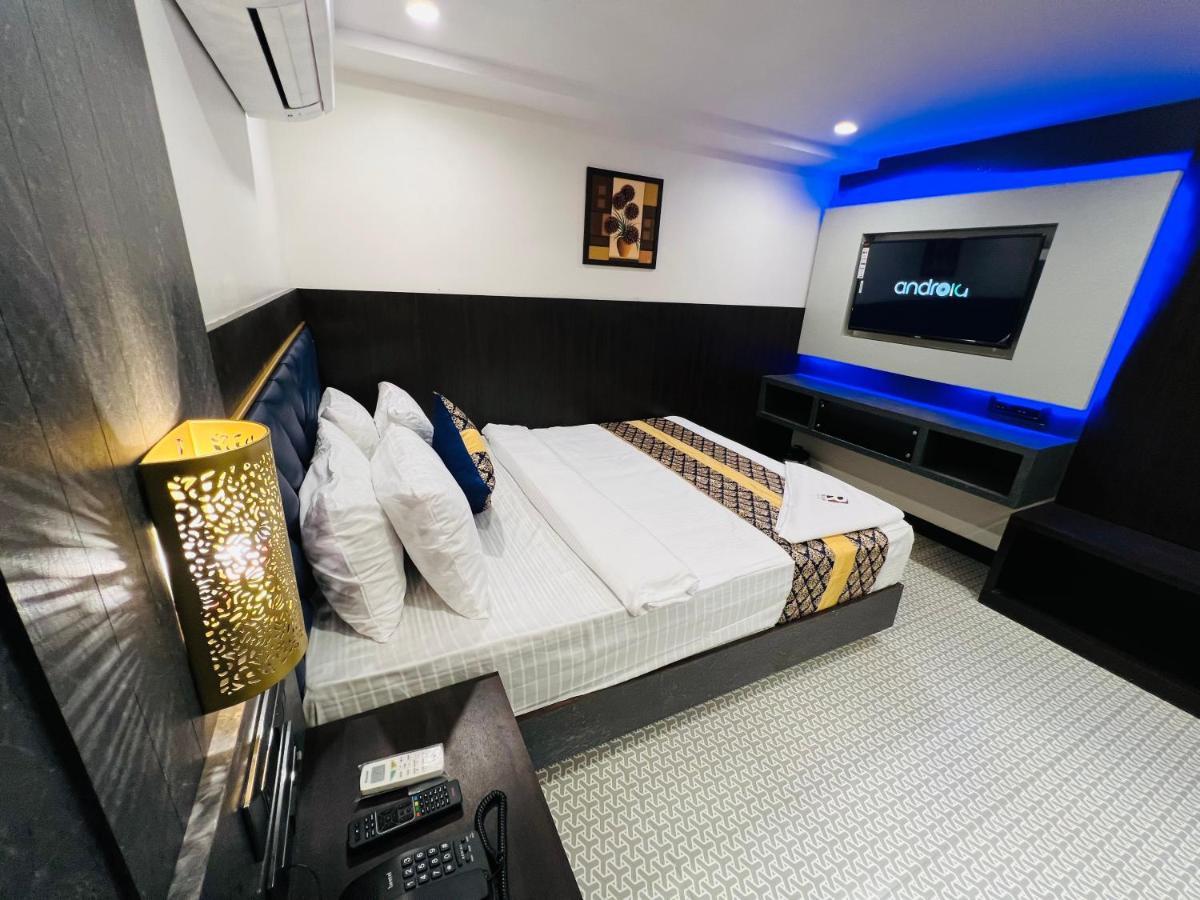 Rich Hotel 3*
