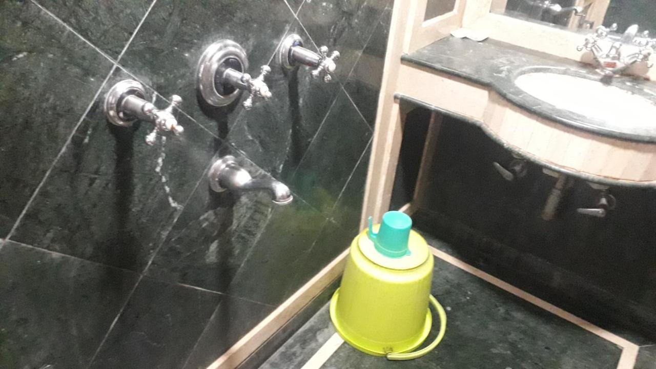 Shine Hospitality Crown Hotel Mumbai