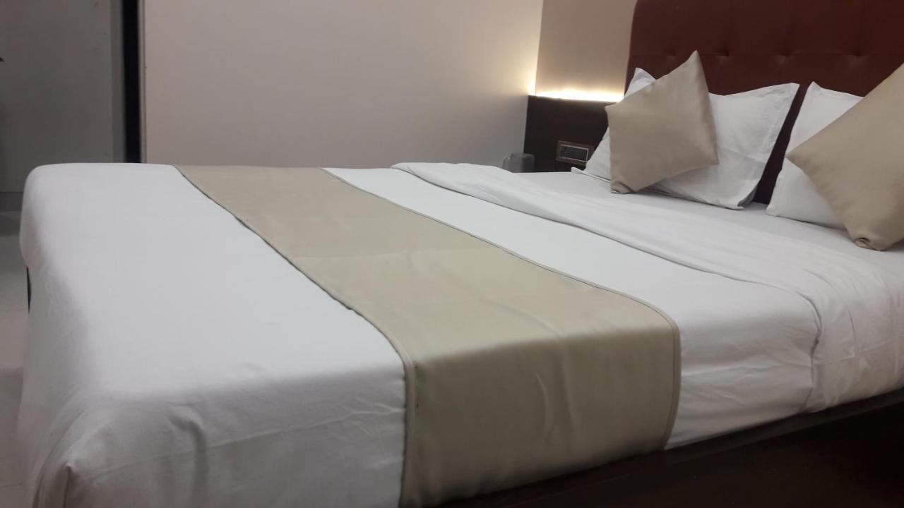 Shine Hospitality Empire Hotel