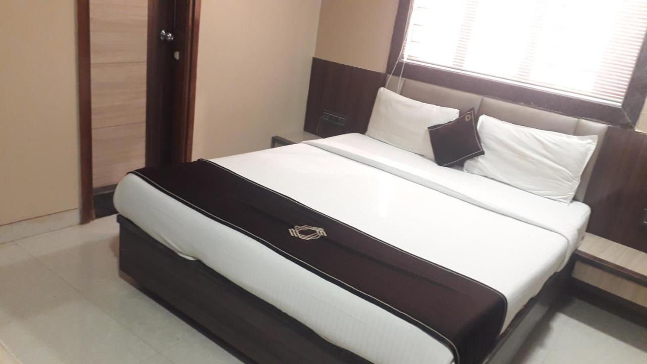 Hotel Shine Hospitality Crown *