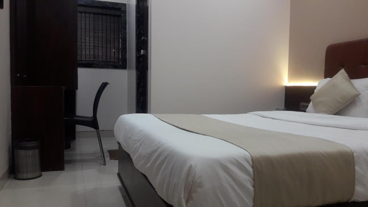 Shine Hospitality Empire Hotel