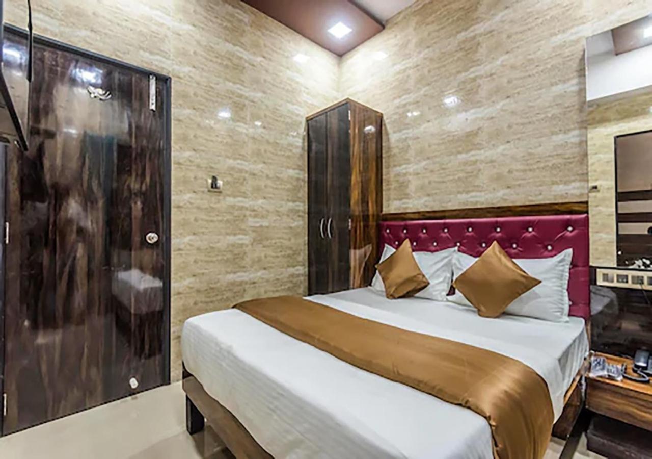 Plaza- Near Byculla Railway Station Hotel