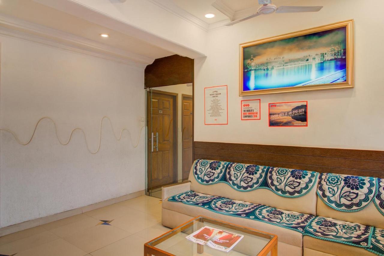 Oyo Flagship 572 Santacruz West