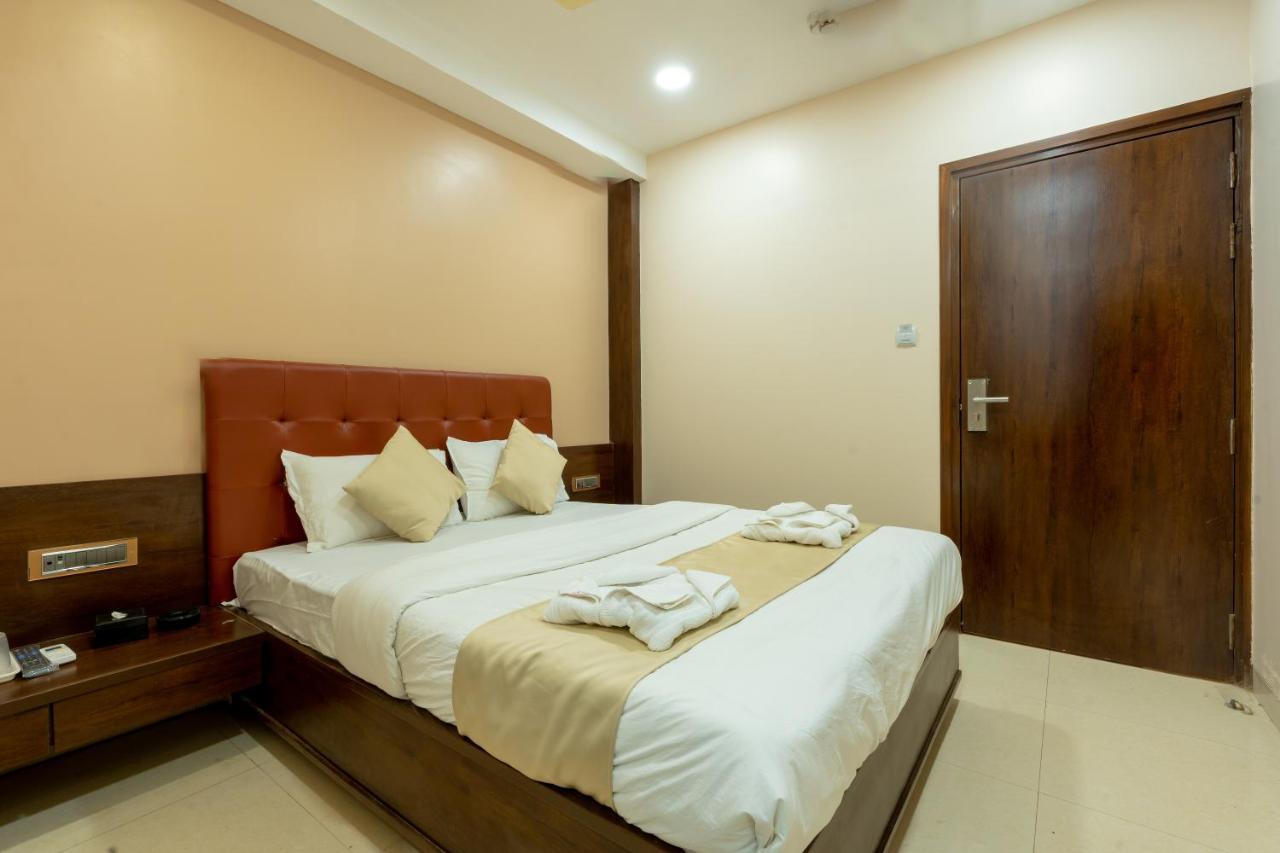 Hotel Empire - Near International Airport 3*