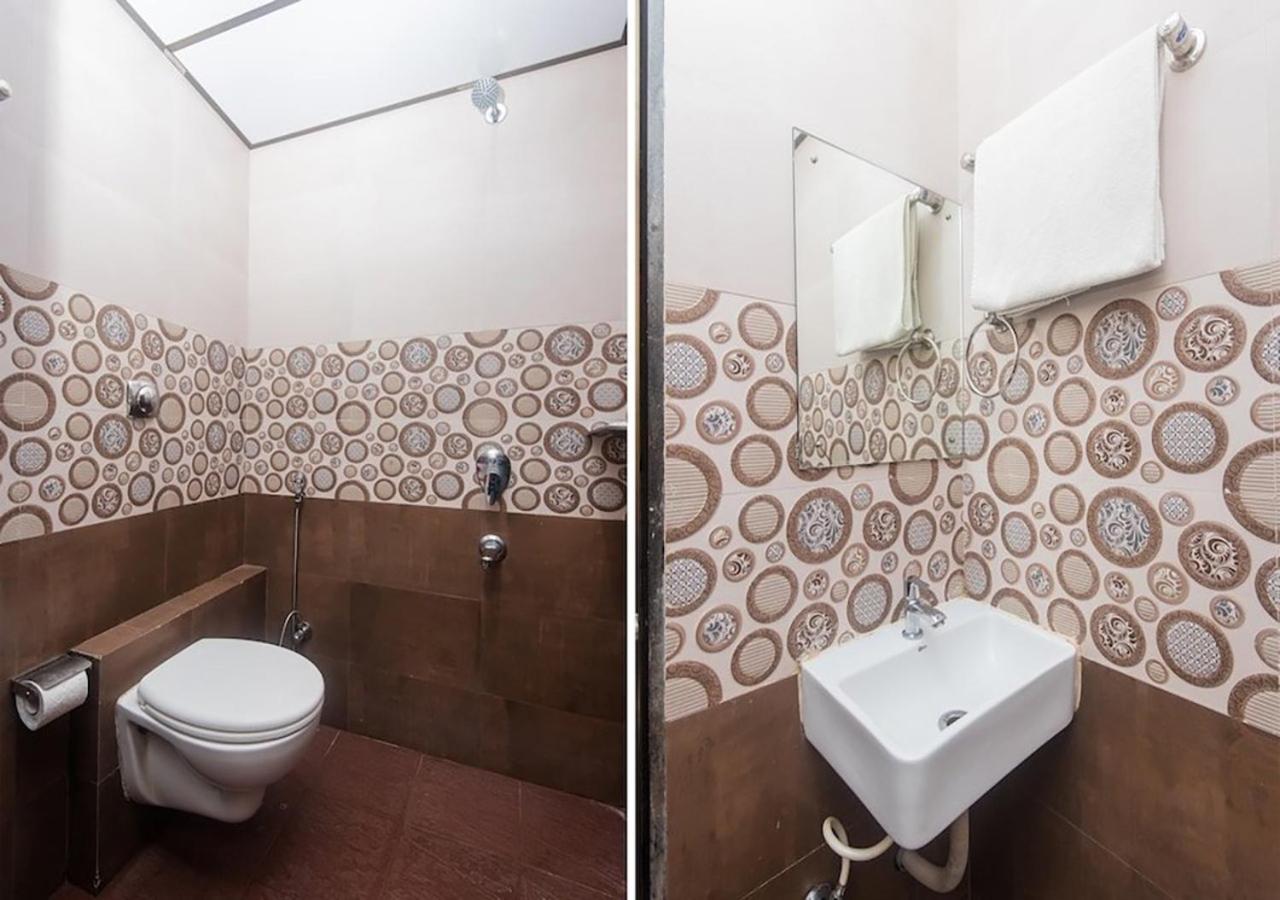 Hotel Plaza- Near Byculla Railway Station