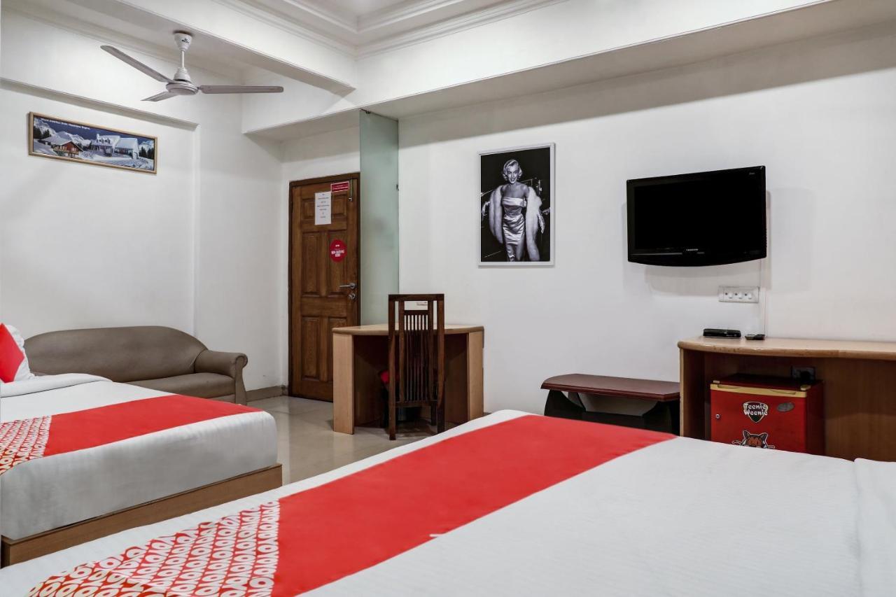 Oyo Flagship 572 Santacruz West