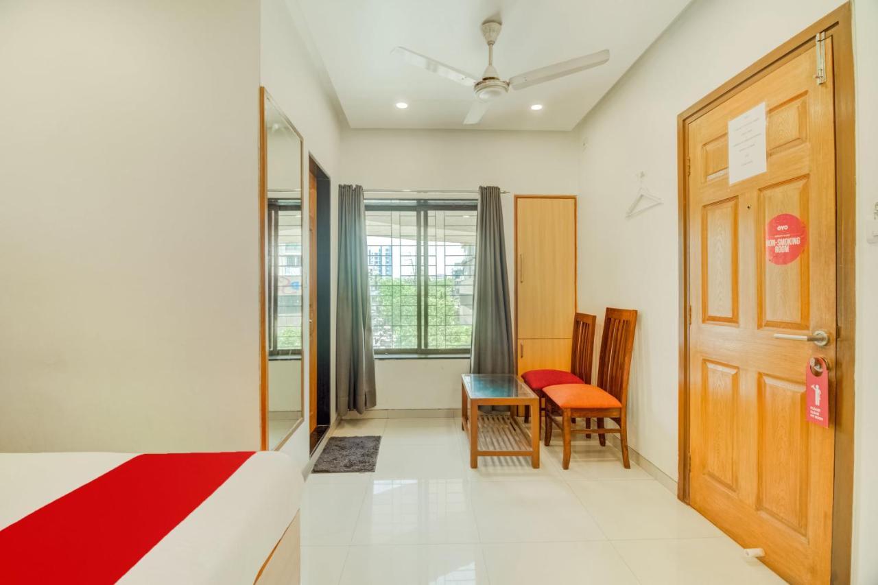 Hotel Oyo Flagship 572 Santacruz West