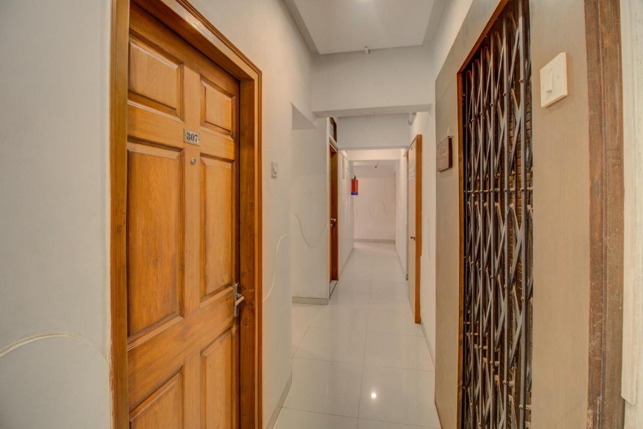 Oyo Flagship 572 Santacruz West Hotel