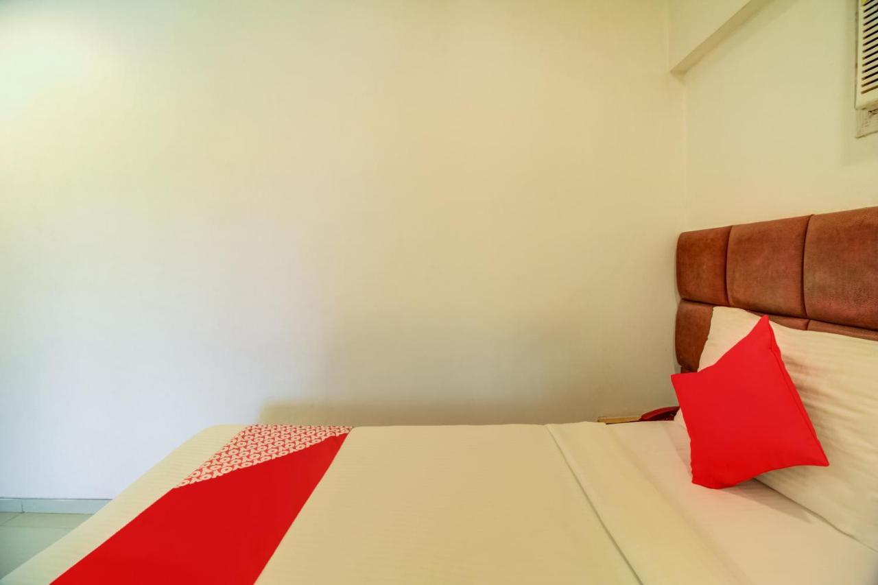 Hotel Oyo Flagship 572 Santacruz West