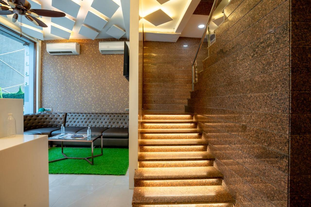 Empire - Near International Airport Hotel Mumbai