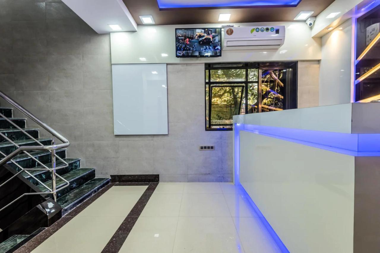 Hotel Plaza- Near Byculla Railway Station Mumbai