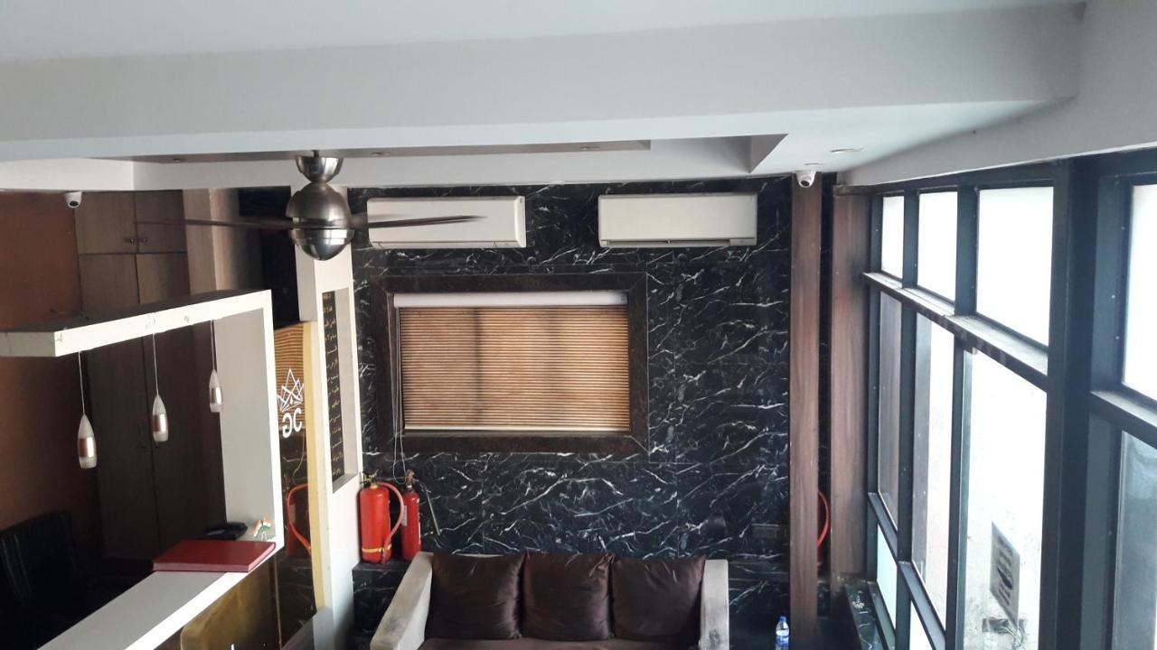 Shine Hospitality Crown Hotel *