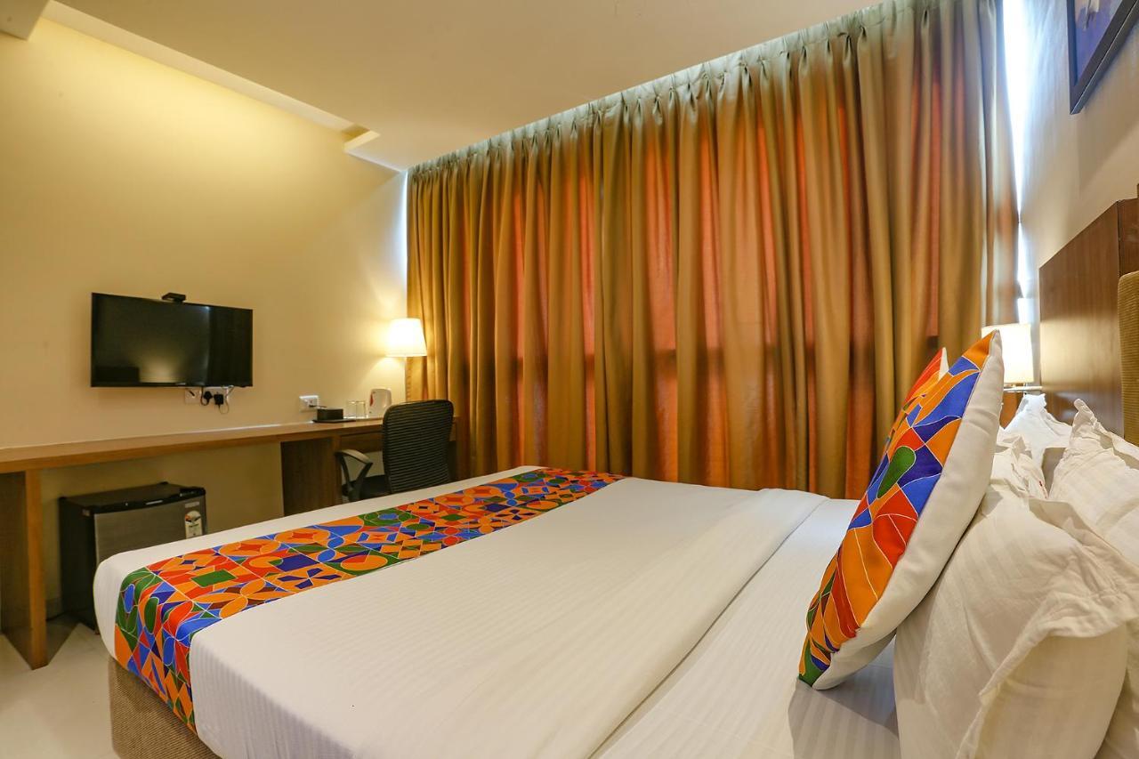 Hotel Fabhotel Royal International 3*