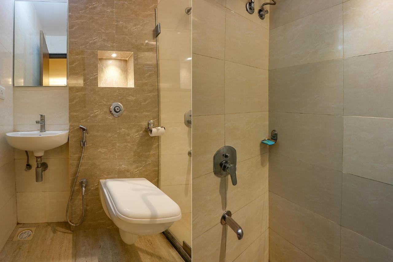 Fabhotel Royal International Hotel