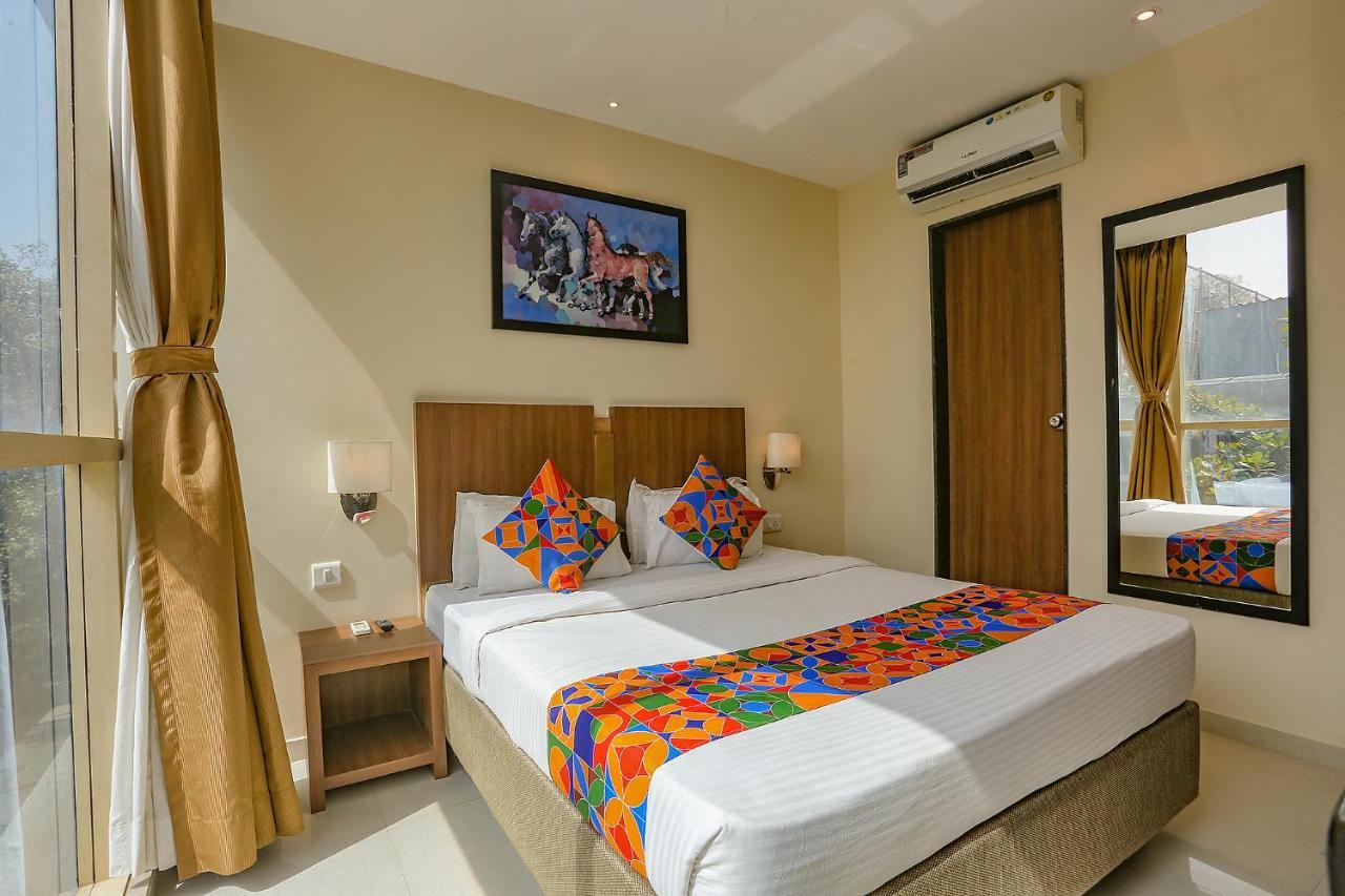 Fabhotel Royal International Hotel
