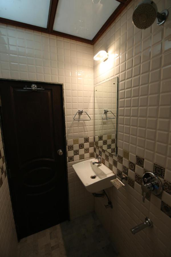 Super Collection O Airport Metro Andheri East Hotel