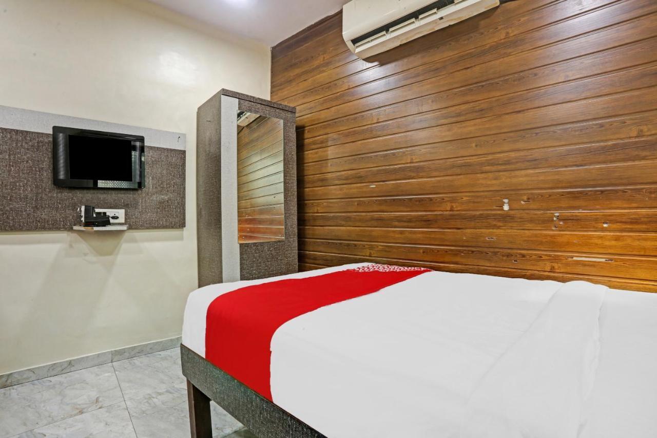 Hotel Oyo 84398 Maroshi Residency