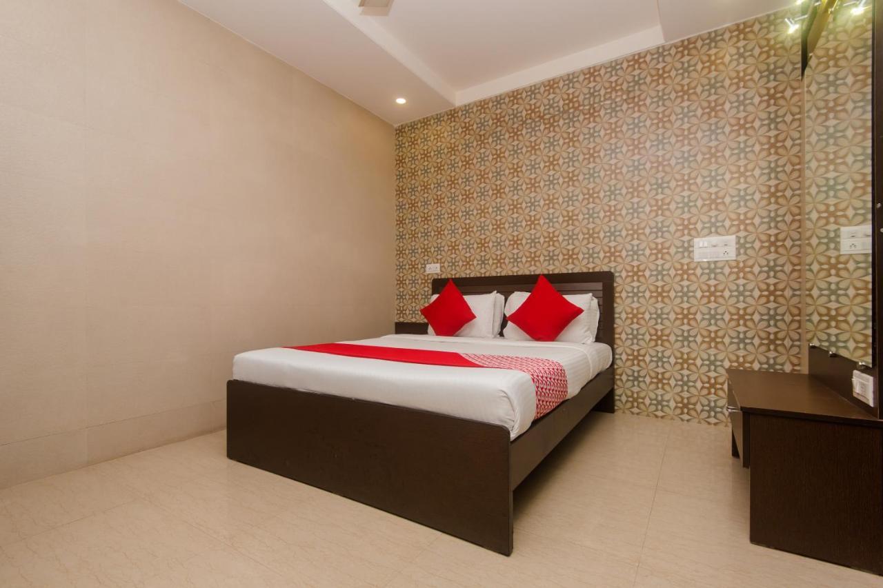Oyo 6371 Abrol Hotel Mumbai