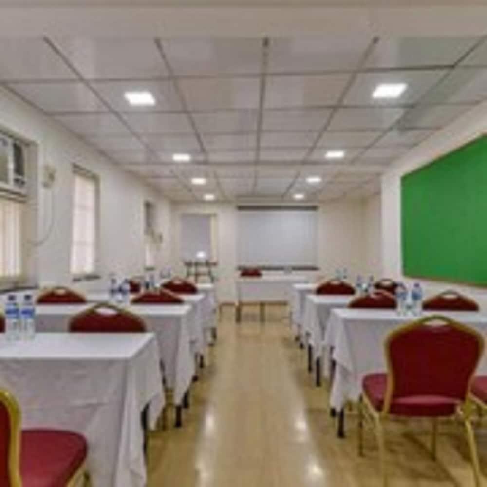 Hotel Ajanta Mumbai