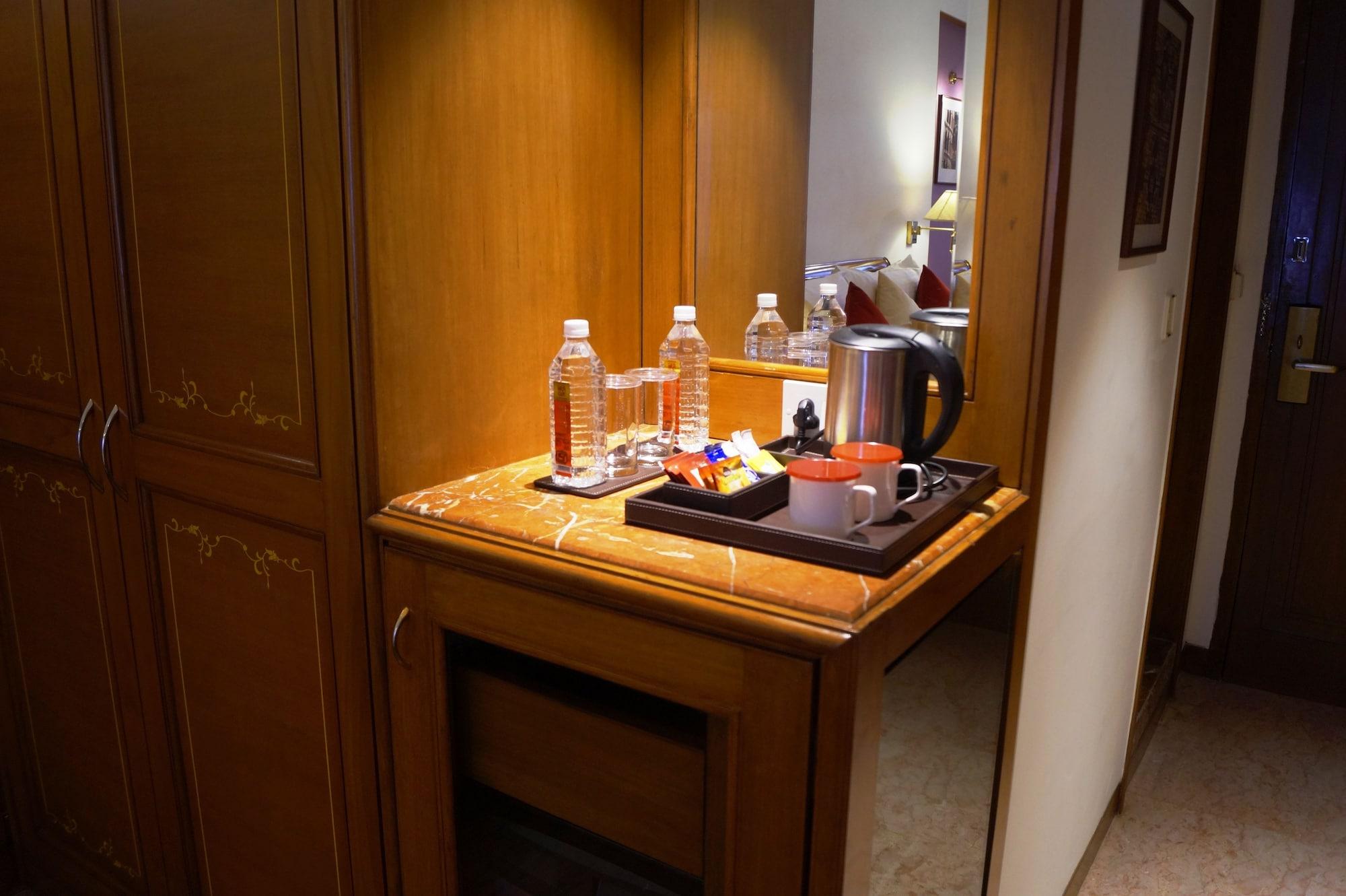 The Ambassador, Marine Drive, Hotel