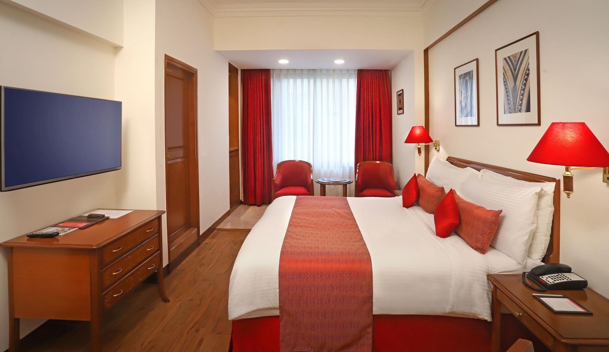 The Ambassador, Marine Drive, 4*