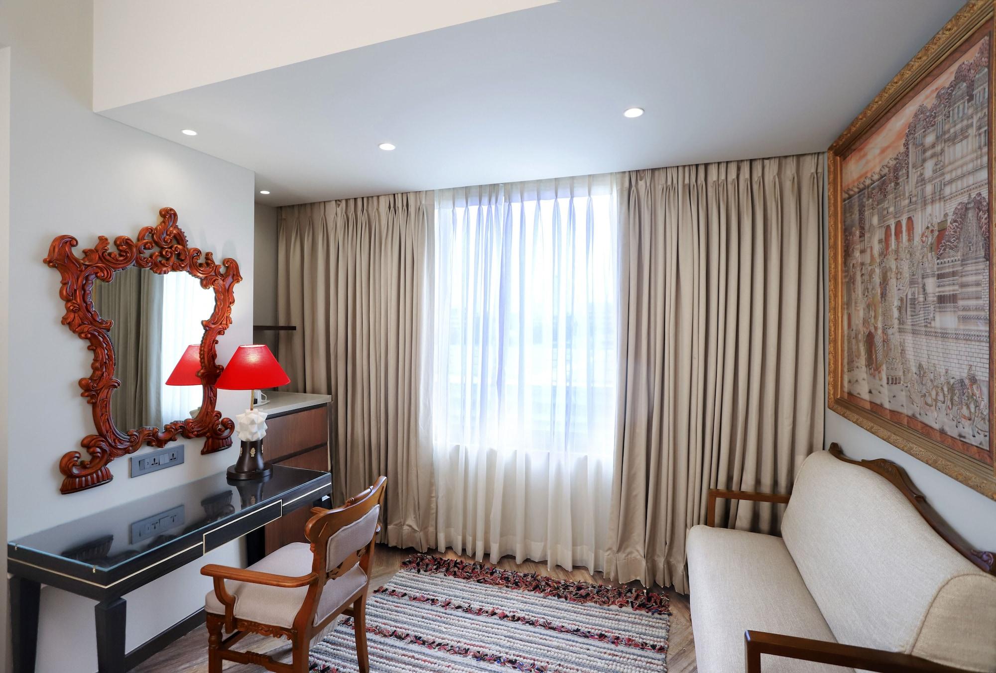 The Ambassador, Marine Drive, 4* Mumbai